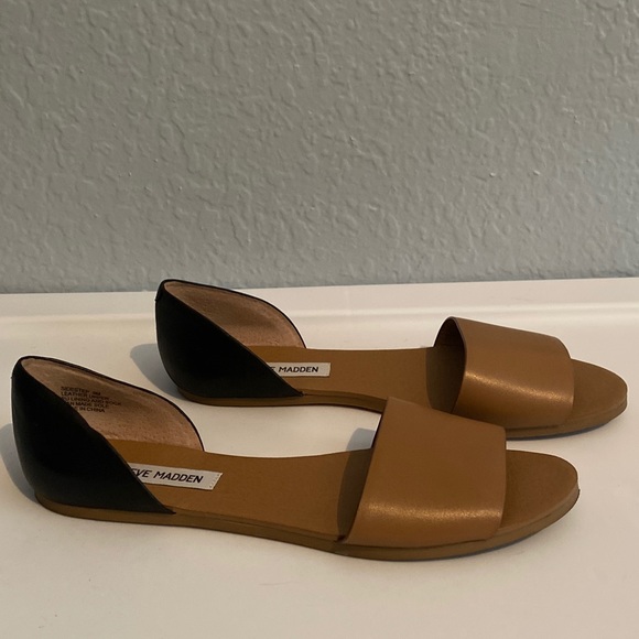 Steve Madden Shoes - Steve Madden Leather Sidestep Sandal